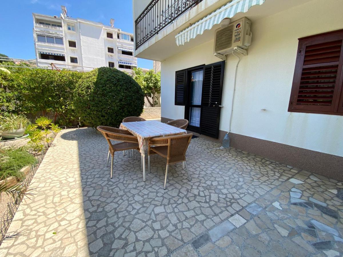 Apartments Luna Pag Town Exterior foto